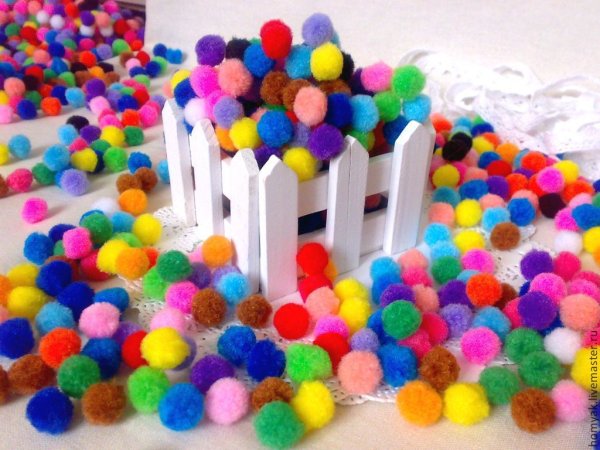 Поделки с помпонами для детей