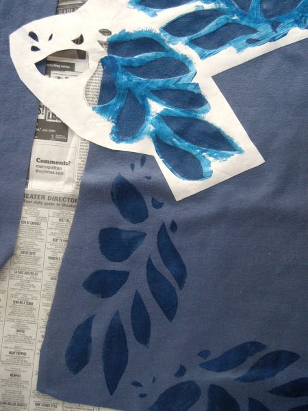 Прорезная аппликация на одежде