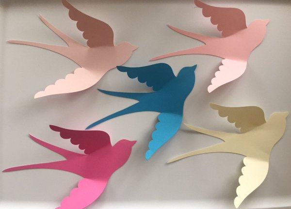 Поделка птичка из цветной бумаги