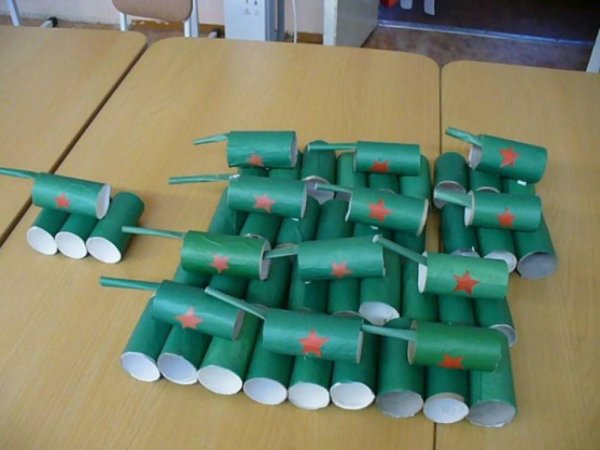 Танк из втулок от туалетной