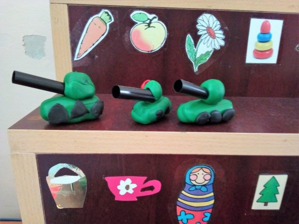 Лепка танк в средней группе