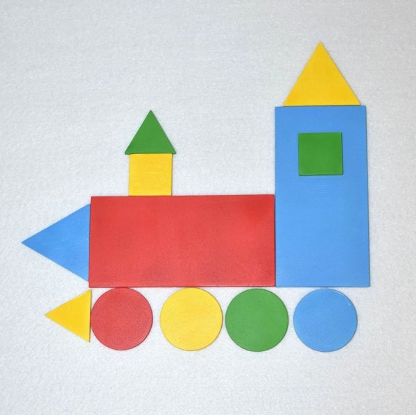 Красивая аппликация из геометрических фигур