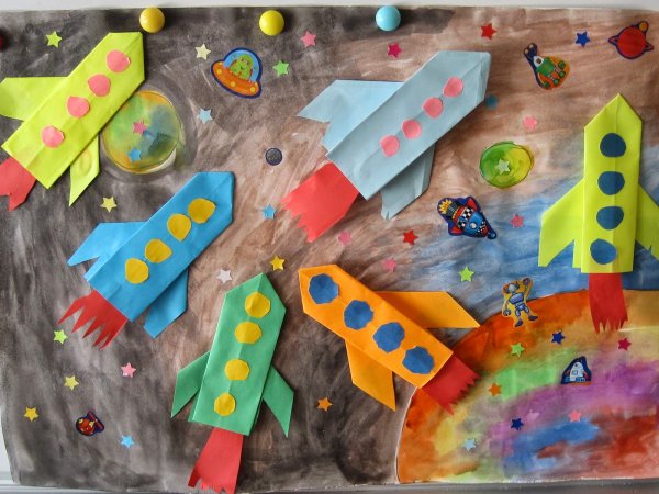 Поделки ко Дню космонавтики