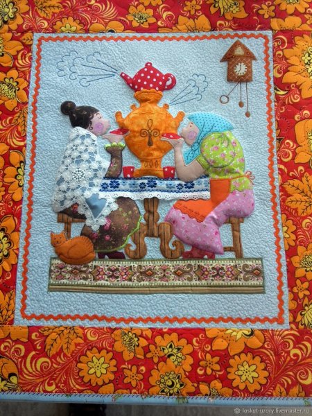 Панно кумушки у самовара