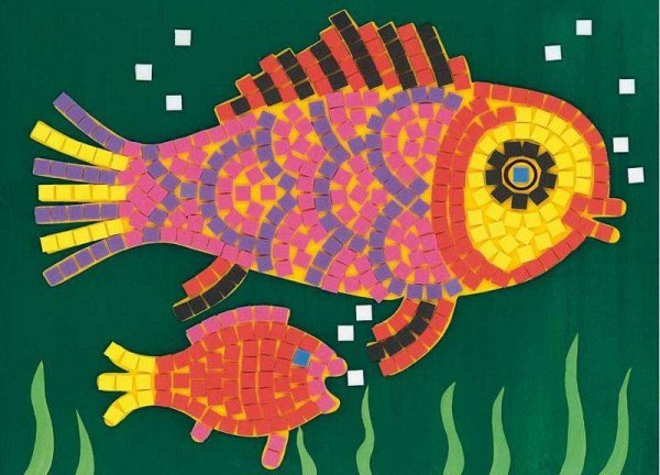 Аппликация из обрывной бумаги рыбка