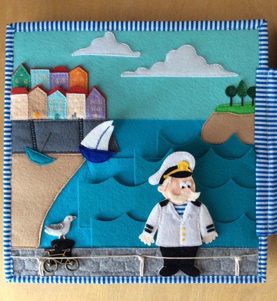 Полицейский из фетра