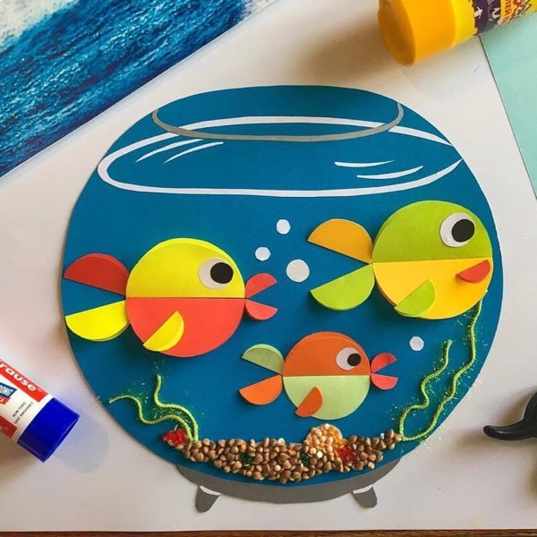 Аппликация из бумаги рыбки в аквариуме