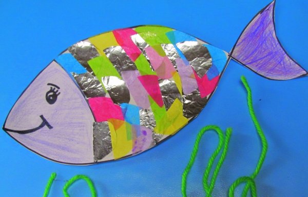 Поделка рыбка из цветной бумаги