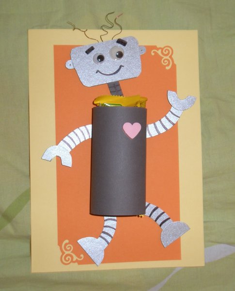 Поделка робот из бумаги