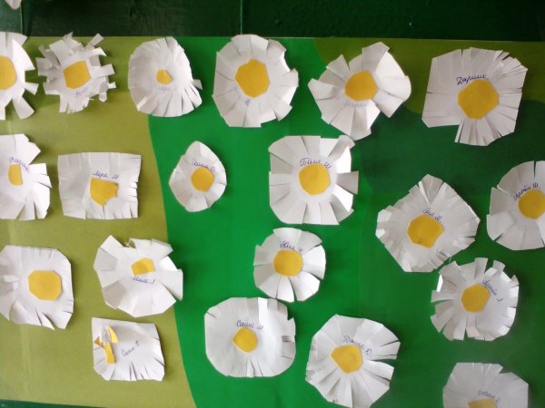 Поделка Ромашка из бумаги для детей