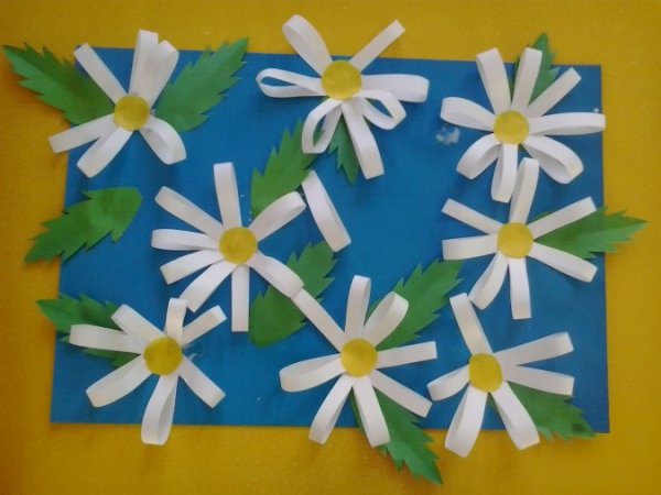 Коллективная аппликация Ромашковое поле