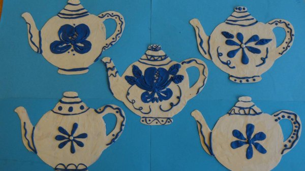 Гжельская посуда старшая группа