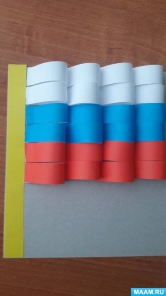 Поделка флаг России в детском саду