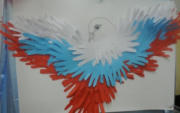 Голубь мира из ладошек