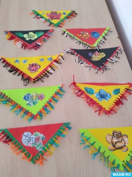 Аппликация в подготовительной группе платочек