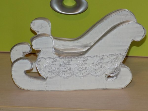 Сани Деда Мороза из картона