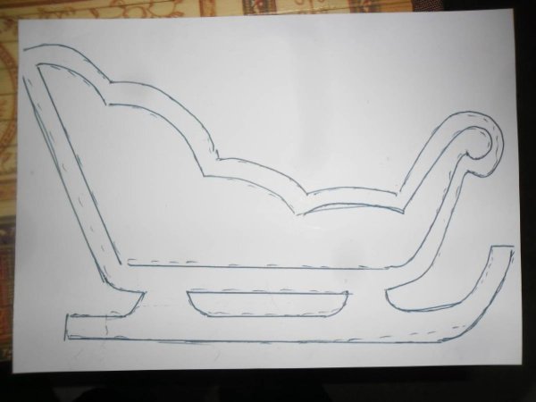 Новогодние санки из картона