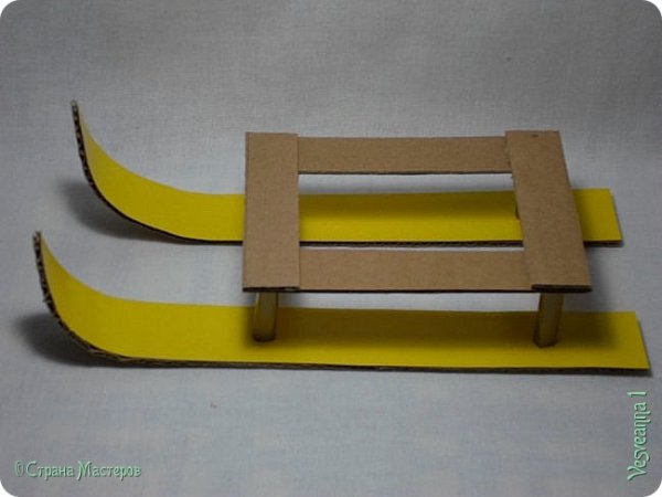 Санки поделка