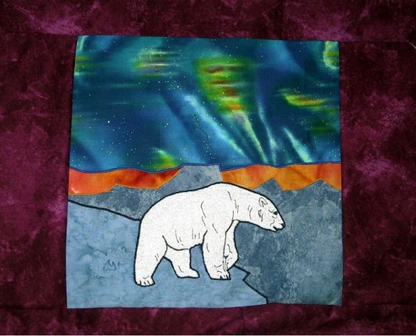 Аппликация белый медведь и Северное сияние