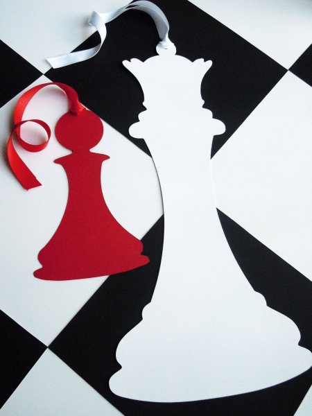Шахматные фигурки из бумаги