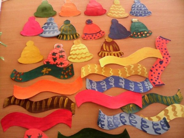 Аппликация на тему одежда в старшей группе детского