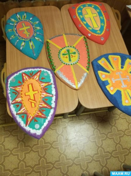 Рисование щит богатыря средняя группа