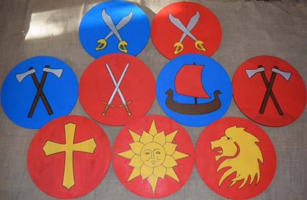 Щит из картона для ребенка