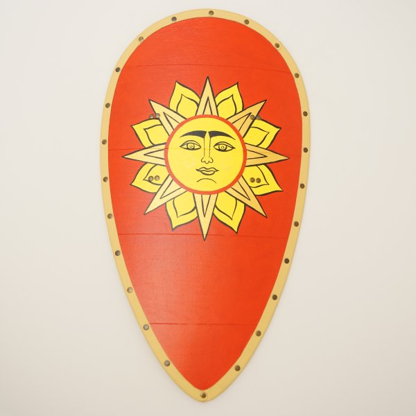 Каплевидный щит воина древней Руси