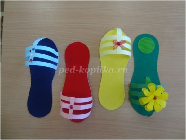 Сандалии из картона и бумаги