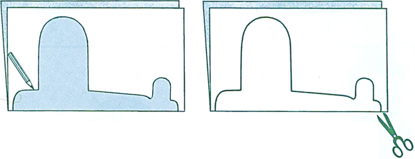 Вырезать из бумаги сложенной пополам