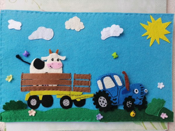Игрушки из фетра синий трактор