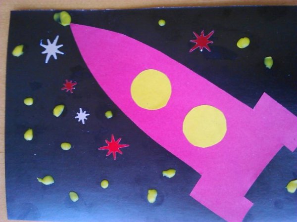 Аппликация ко Дню космонавтики