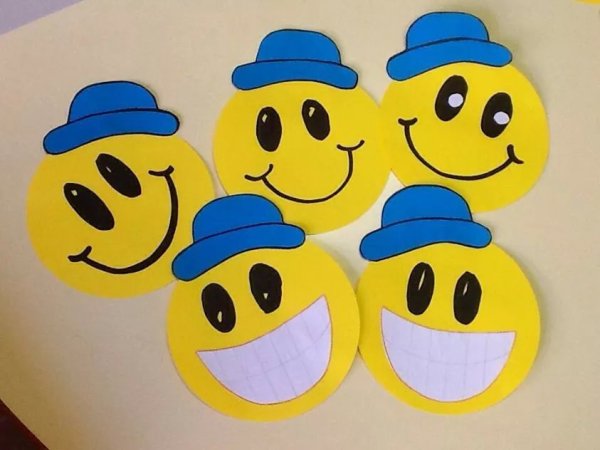 Поделка смайлик