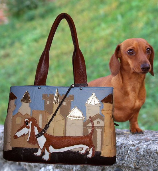 Переноска для таксы