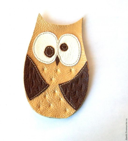 Поделка Сова из кожи