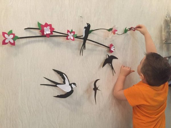 Ласточки для декора в детском саду
