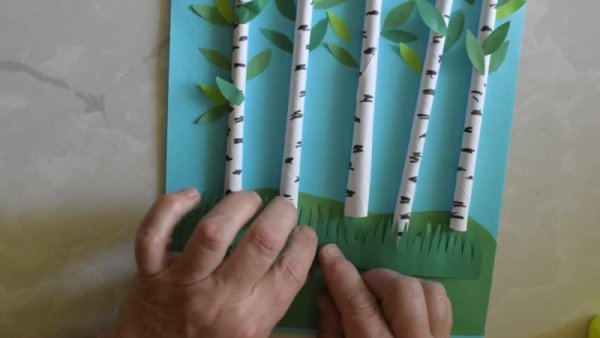 Береза из цветной бумаги