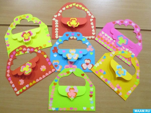 Подарочки для мамы в детском саду