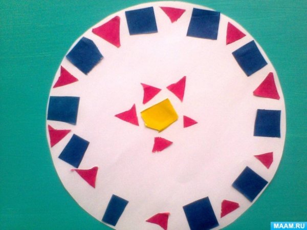 Декоративная аппликация в младшей группе