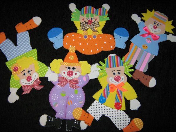 Поделка клоун из цветной бумаги