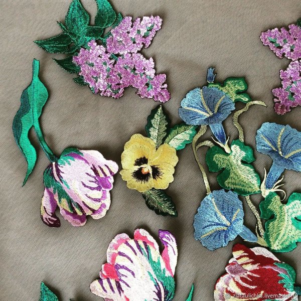 Тканевые аппликации на одежду