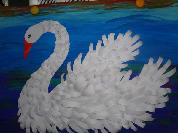 Аппликация лебедь