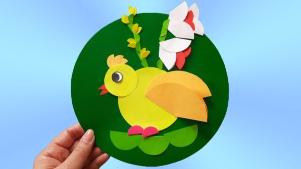 Цыпленок из цветной бумаги