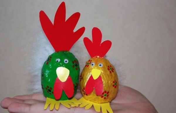Цыпленок из скорлупы поделка