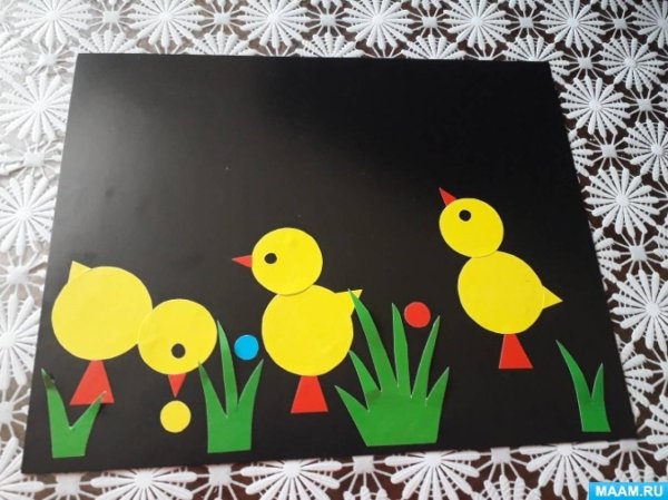 Аппликация цыплята на лугу в средней группе