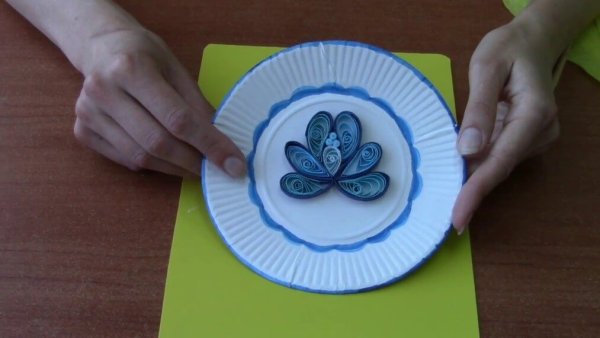 Квиллинг в стиле Гжель