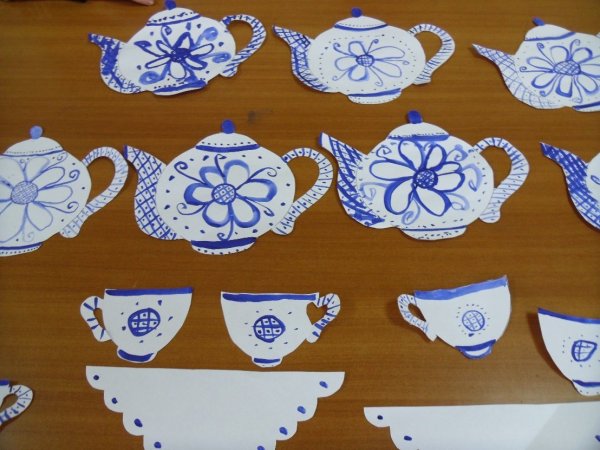 Гжель посуда старшая группа