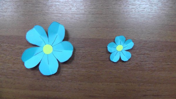 Незабудки из бумаги