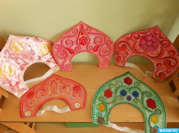 Кокошник картонный