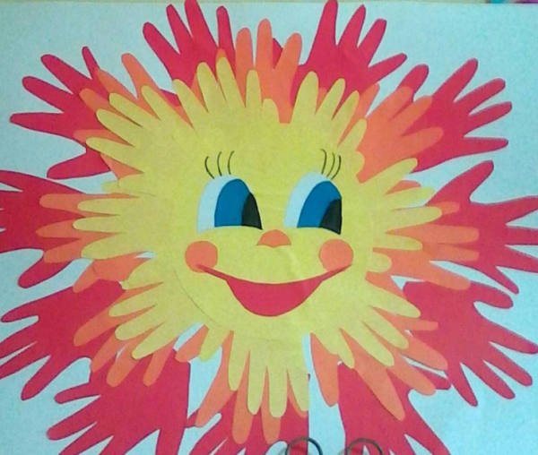 Аппликация из ладошек